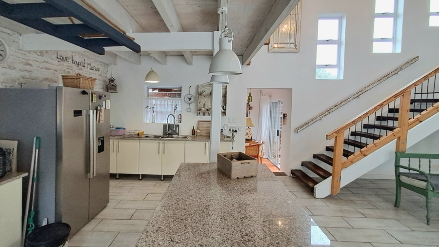 4 Bedroom Property for Sale in Seaview Eastern Cape